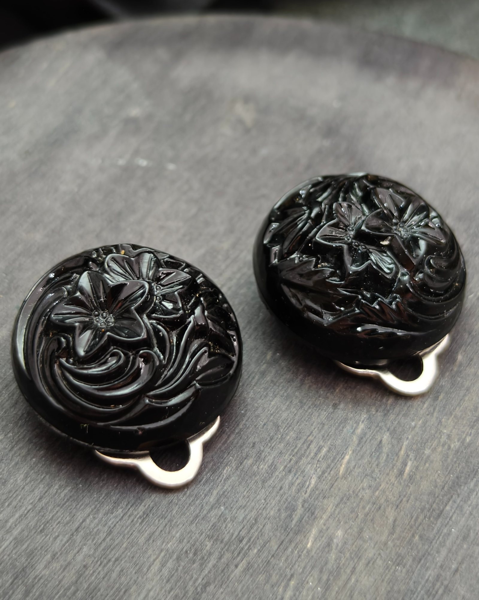 Vintage black crystal clip-on earrings with flowers