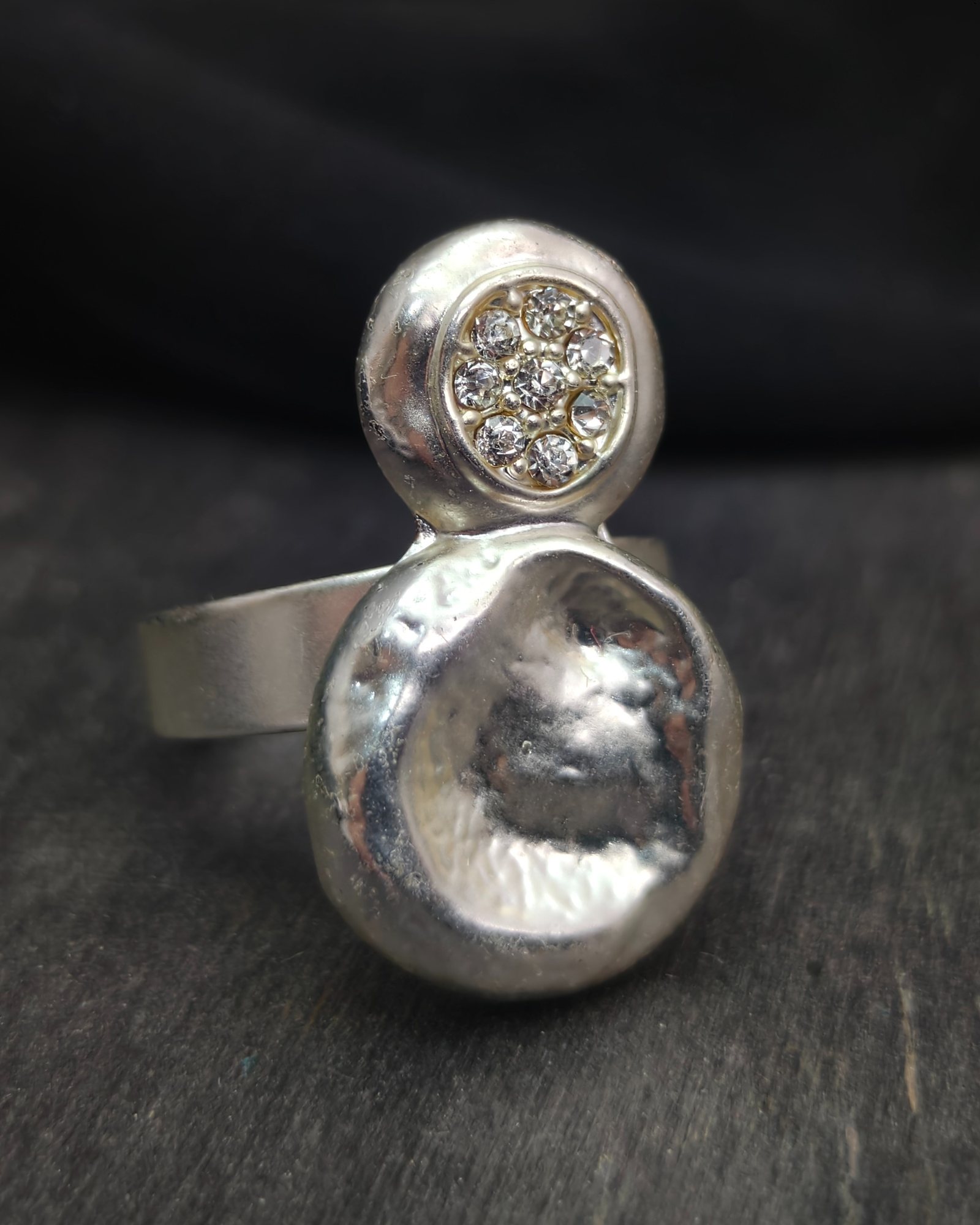 Adjustable ring with 925 silver plating and rhinestones